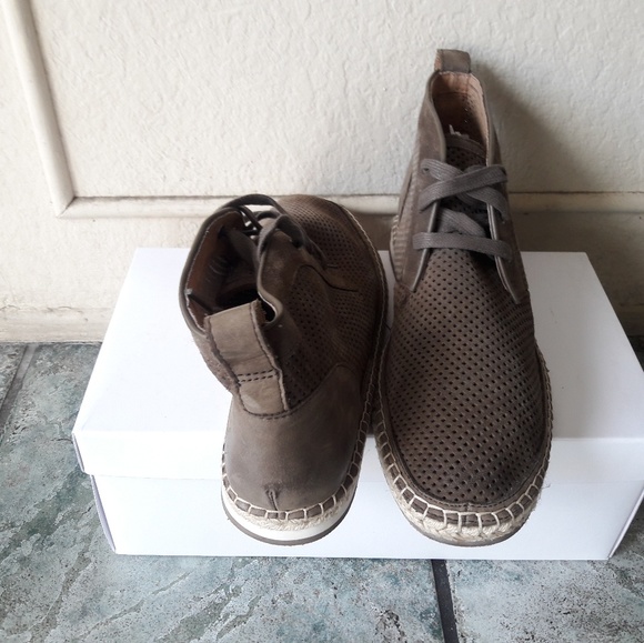 John Varvatos - Picture 2 of 2